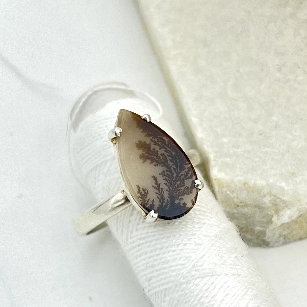 Teardrop Shazar Silver Ring