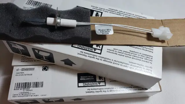 Genuine York / Coleman Hot Surface Ignitor S1-02549808000