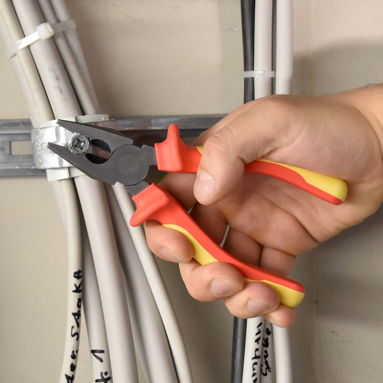 VDE-Kombizange 160 mm