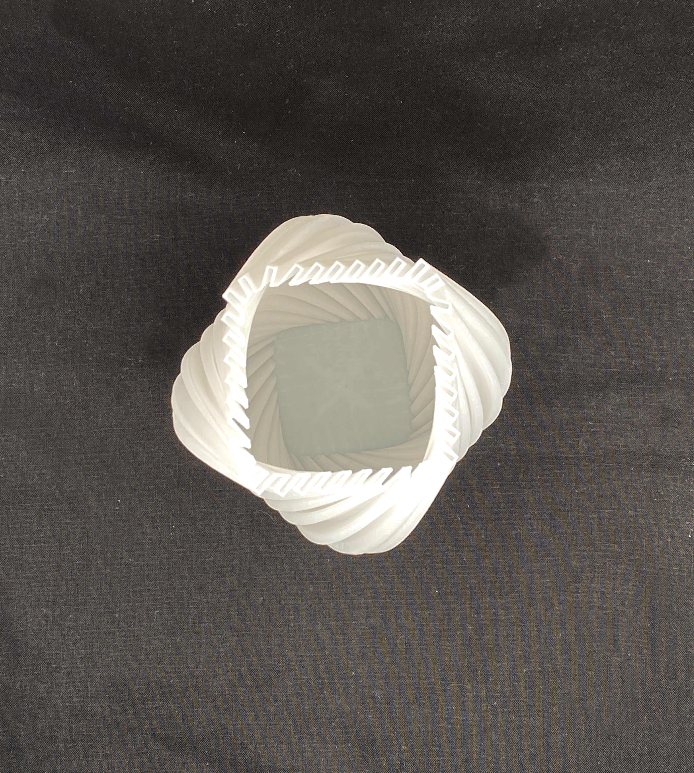 Elegant Spiral Vase Modern Twisted Decor Decorative Flower Holder Accent Piece Contemporary Design Home Gift