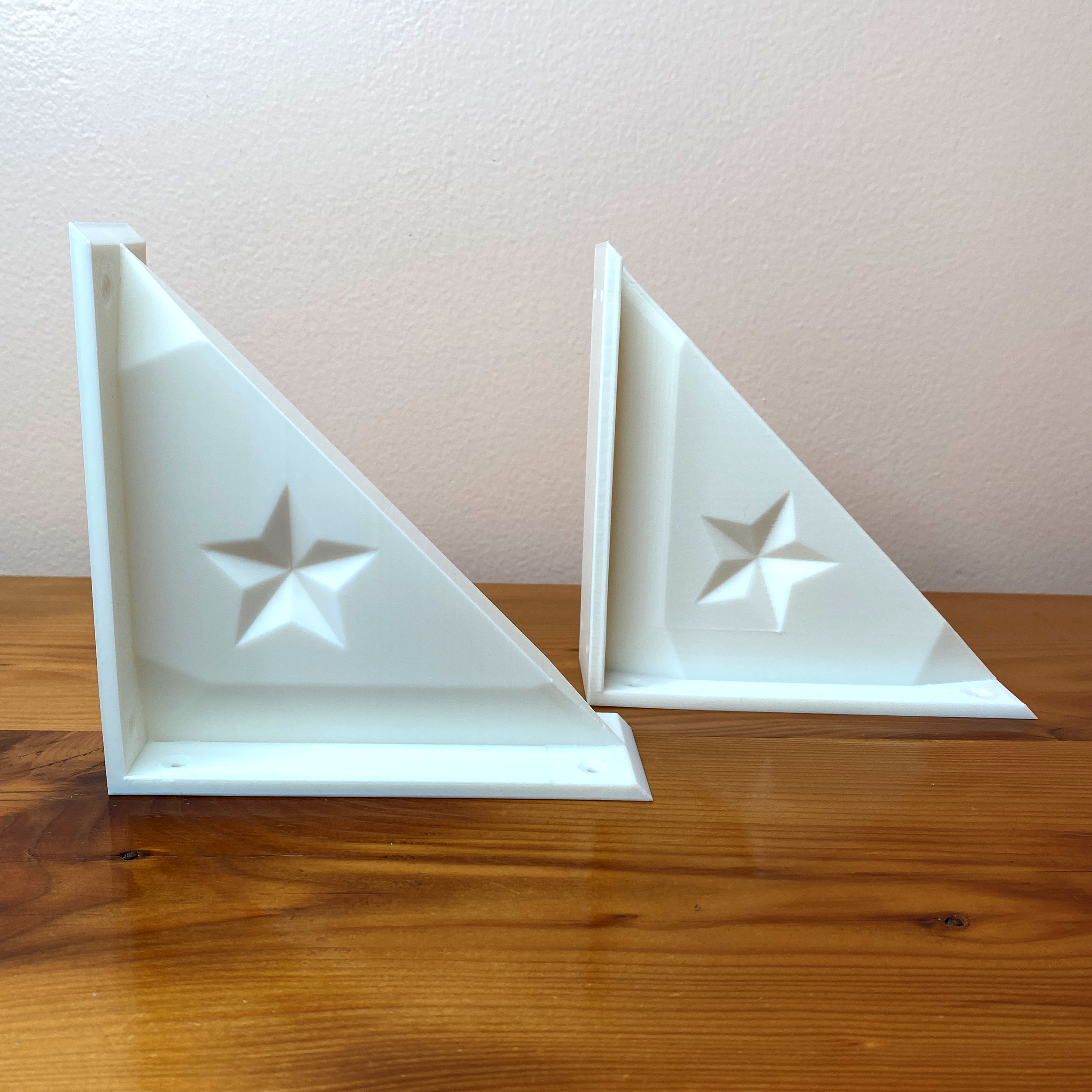 6-inch Star Embedded Decorative Shelf Brackets - 3D Printed Wall-Mounted Shelf Support - Modern Geometric Design 