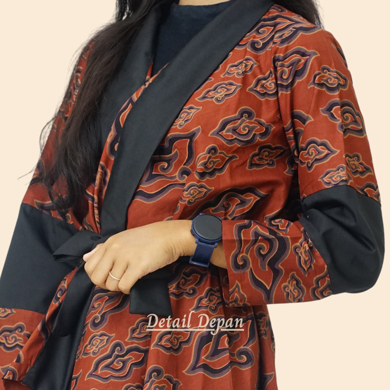 Outer Kimono Motif Batik Megamendung