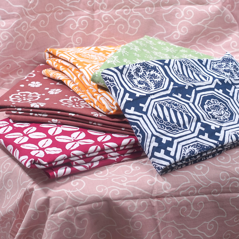 Kain Batik Cap Swarna Bahan Katun