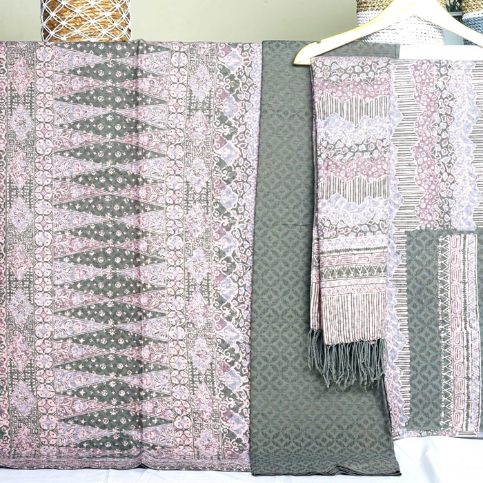 Sarimbit Batik Tulis Bahan Doby Motif Lawasan Sarung Selendang