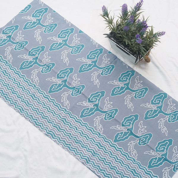 Kain Batik Cap Motif Mega Mendung Warna Pastel Kombinasi Tumpal