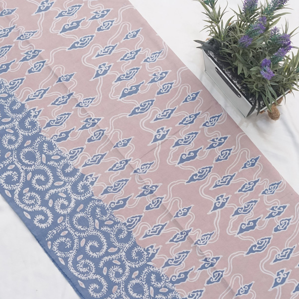 Kain Batik Cap Motif Mega Mendung Warna Pastel Kombinasi Tumpal