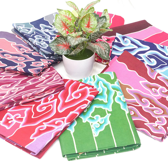 Kain Batik Tulis Motif Mega Mendung Ombak Khas Cirebon Bahan Katin