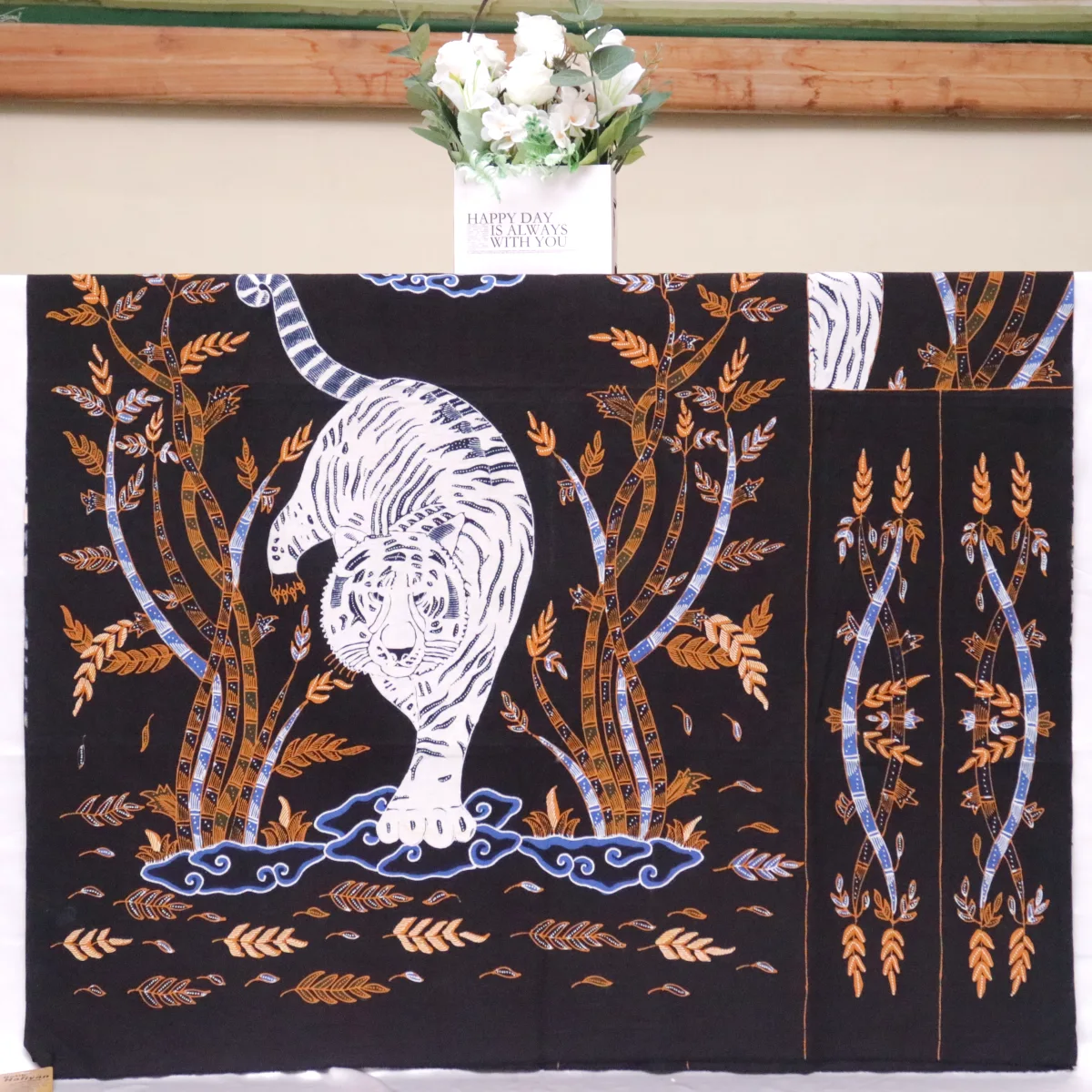 Kain Batik Tulis Bahan Katun Pola Motif Macan