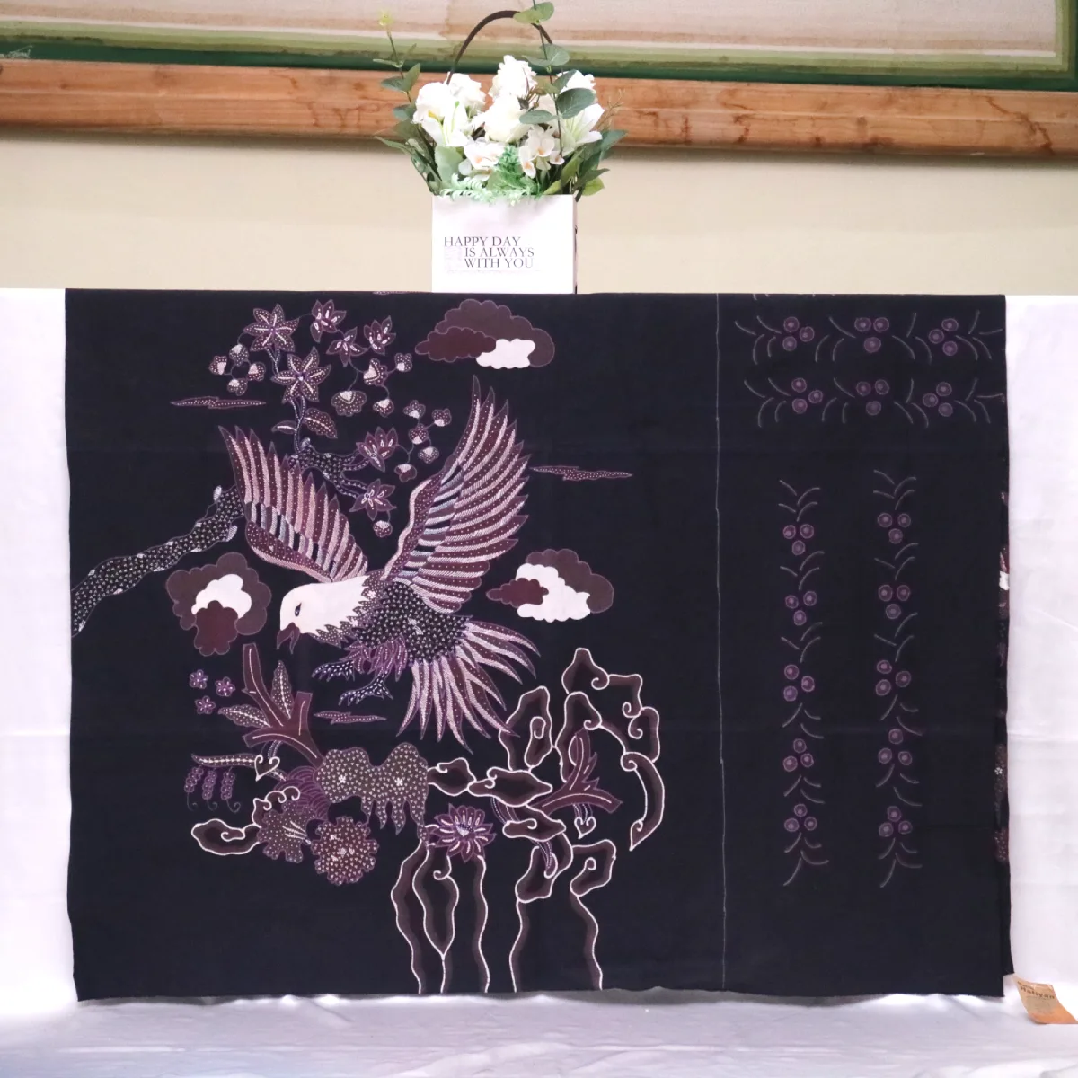 Kain Batik Tulis Bahan Katun Pola Motif Elang