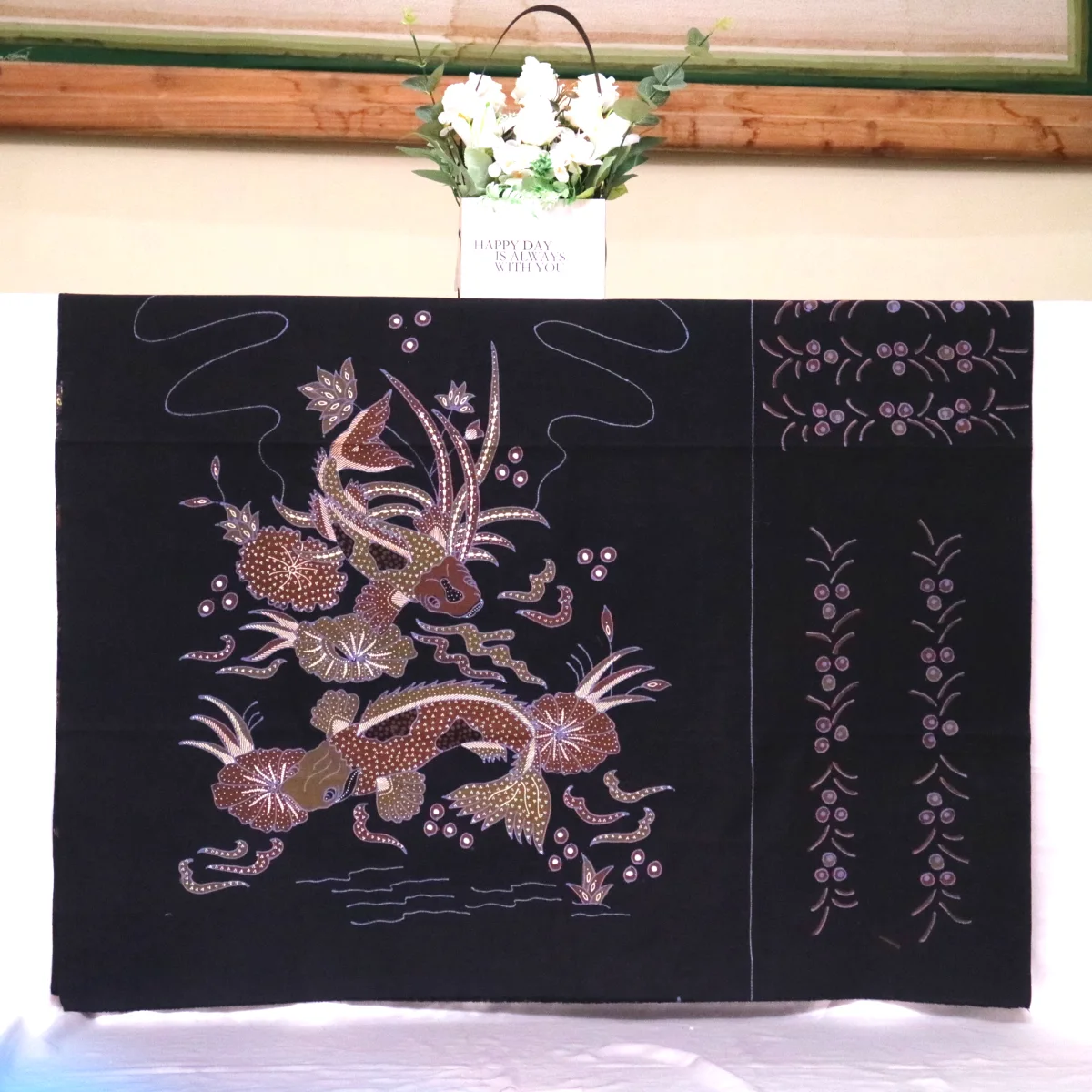 Kain Batik Tulis Bahan Katun Pola Motif Ikan Koi