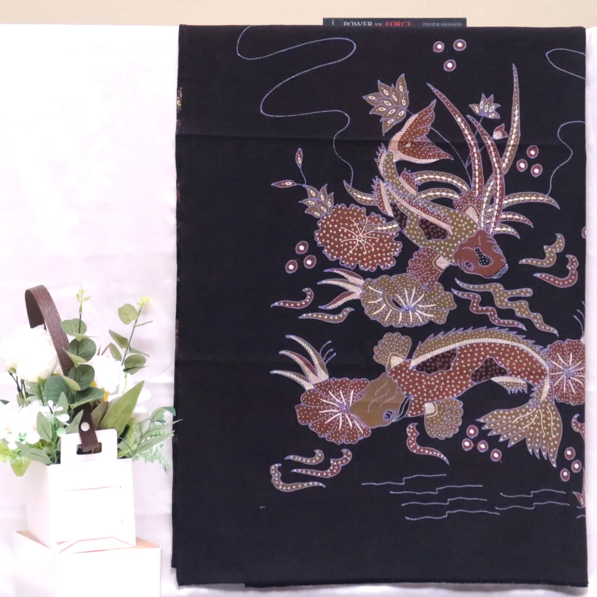Kain Batik Tulis Bahan Katun Pola Motif Ikan Koi
