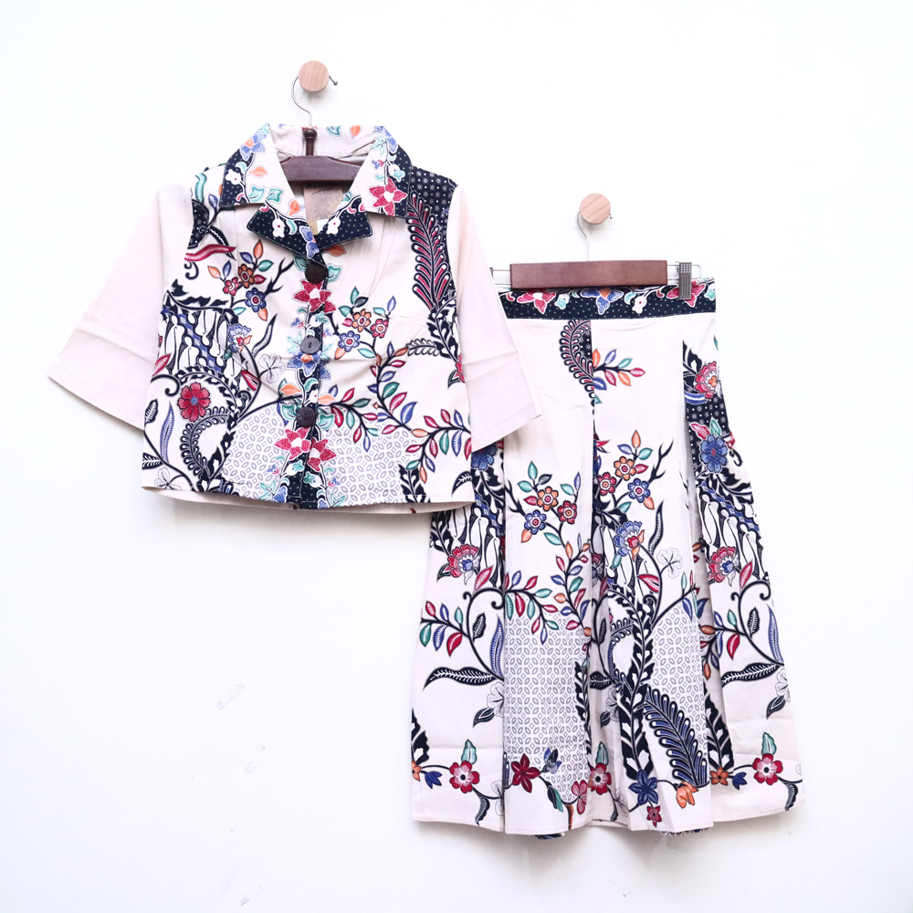 Setelan Rok 7/8 Motif Batik