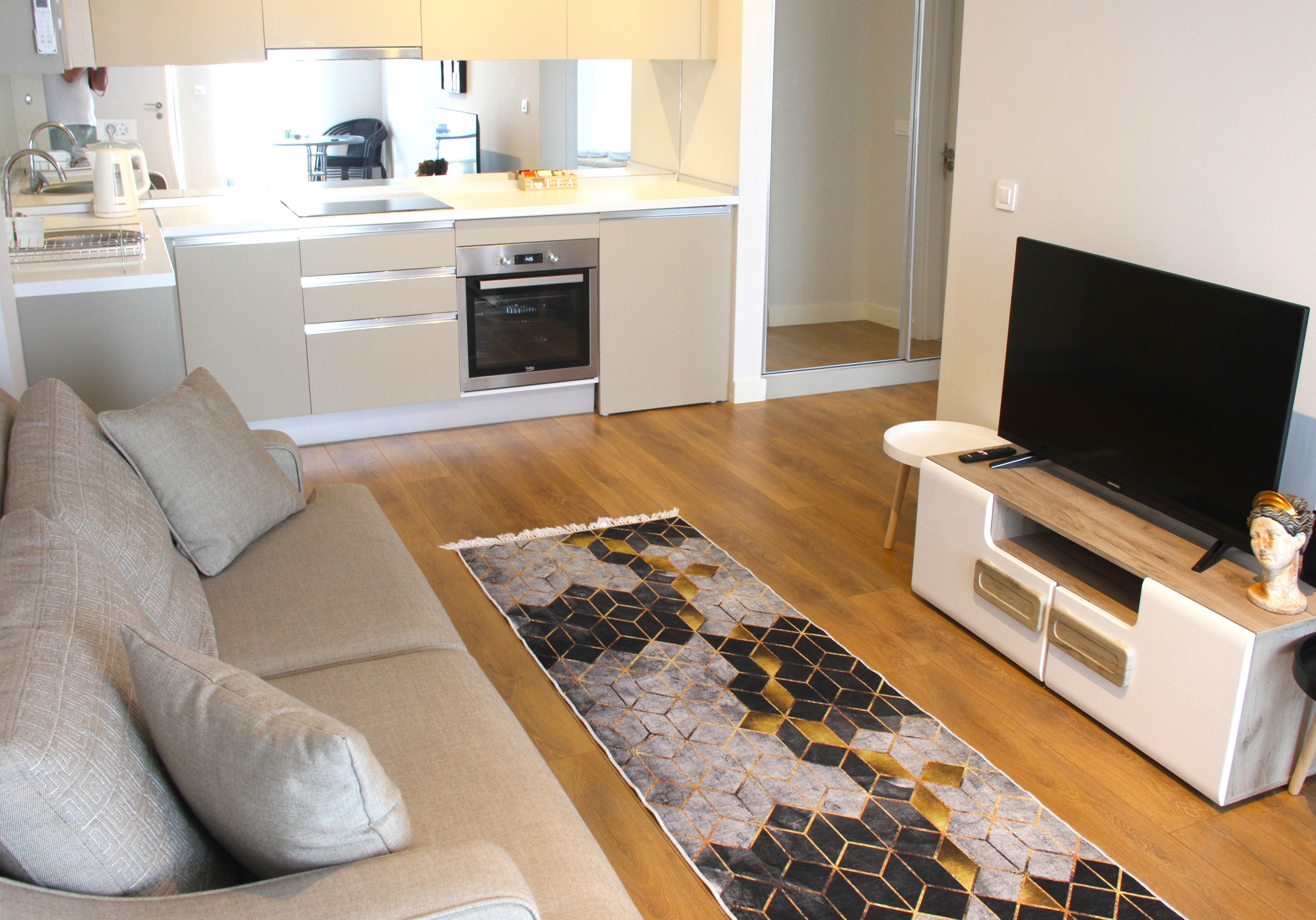 Apartment for sale (pool, Kavač)