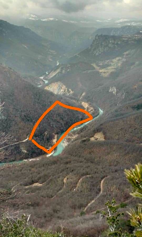 Large plot of land for sale (by Tara river)