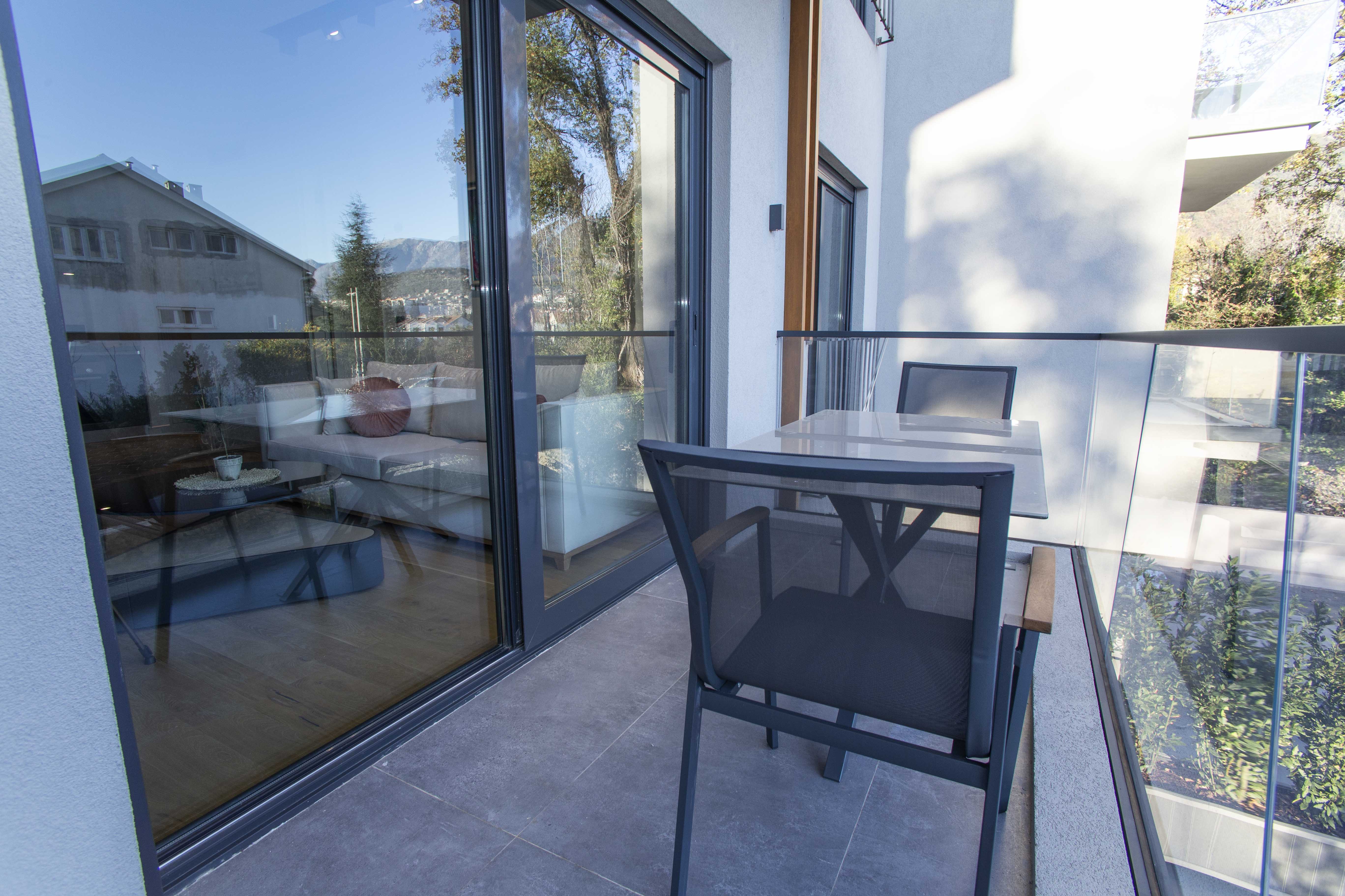 Apartment for sale (Tivat)
