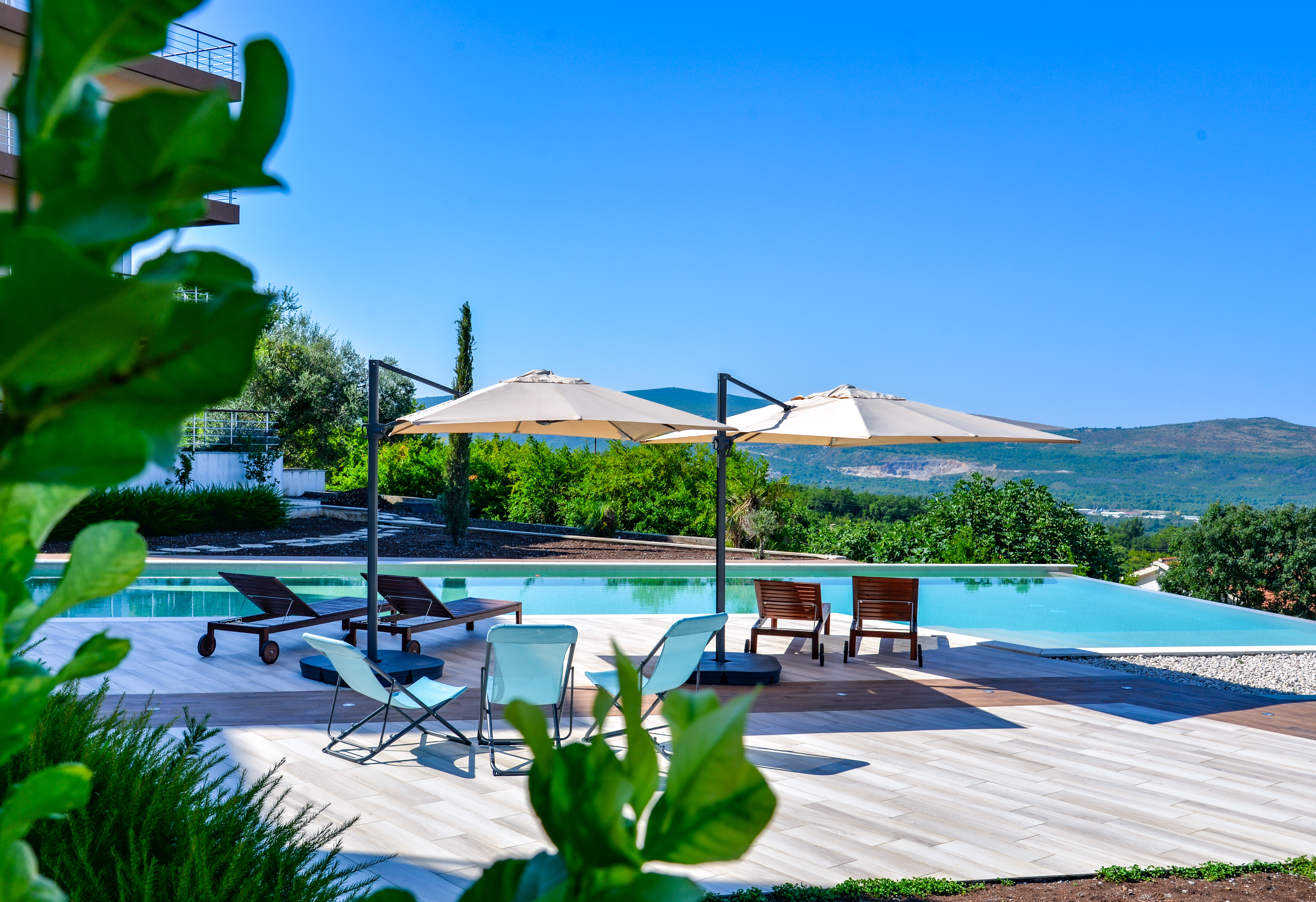 Apartment with seaview for sale (pool, Kavač)