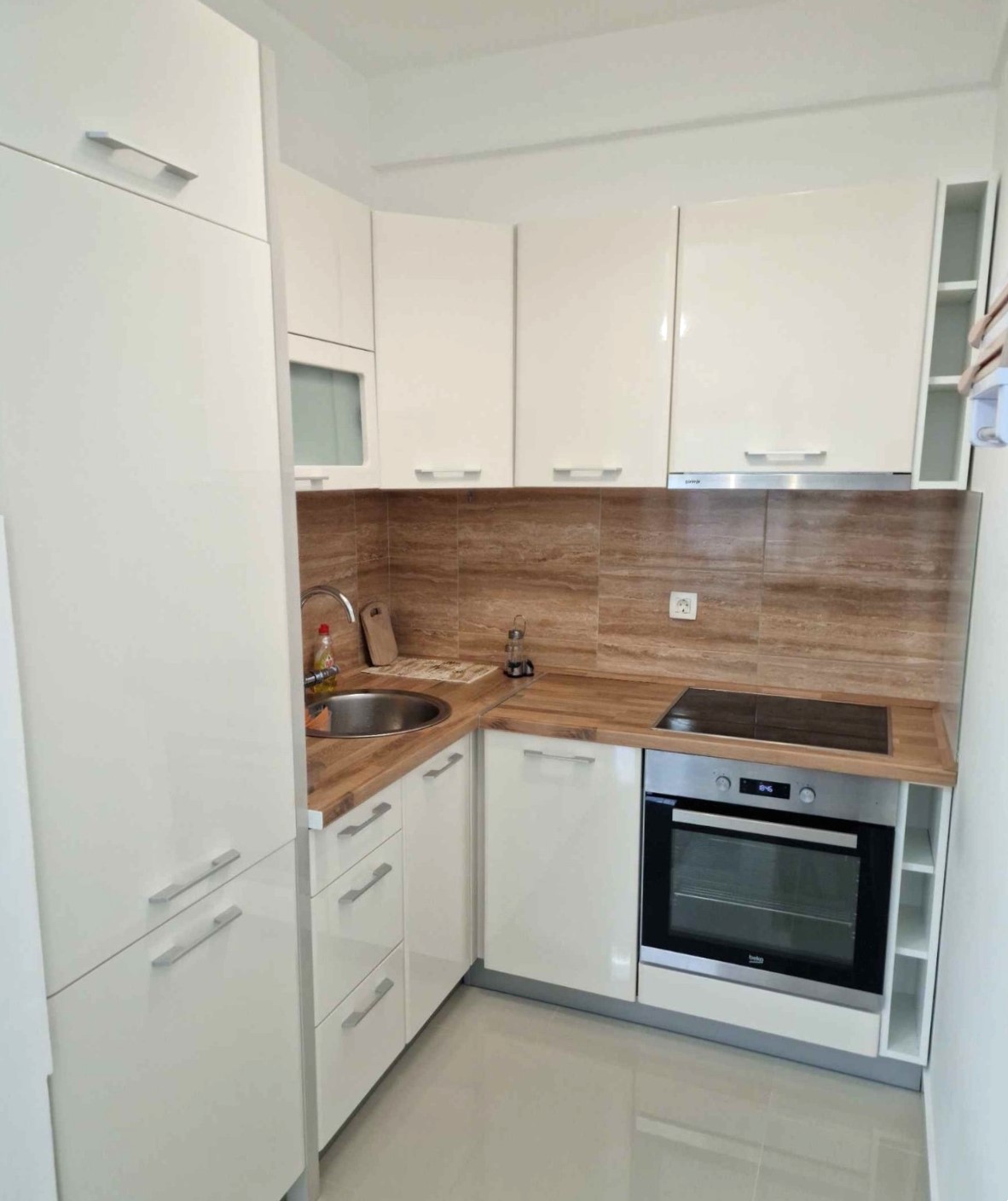 Apartment with seaview for sale (pool, Kotor)