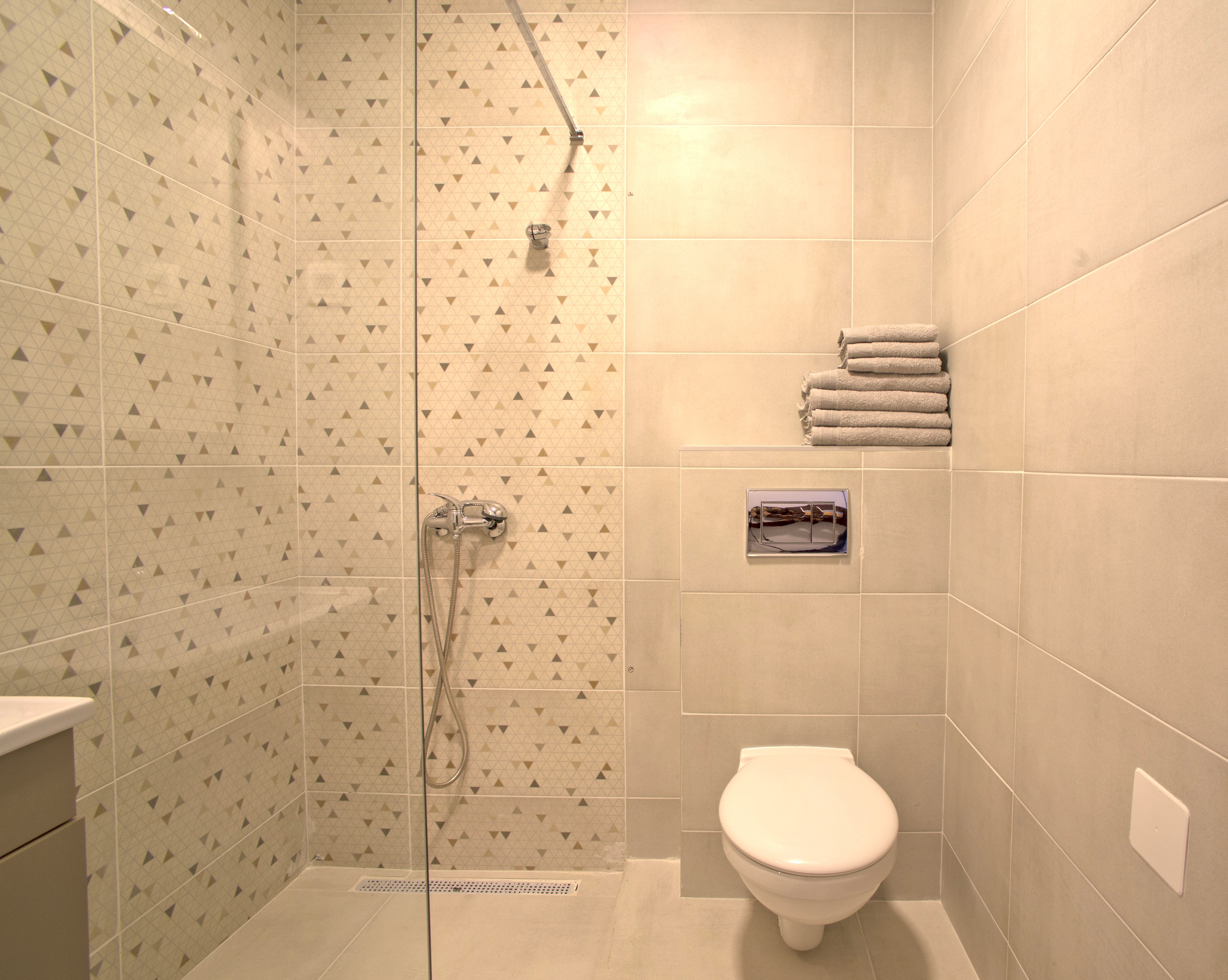 Apartment for rent (terrace, Tivat)