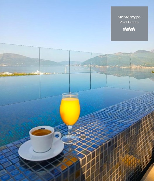 Penthouse with sea view for sale (Tivat)