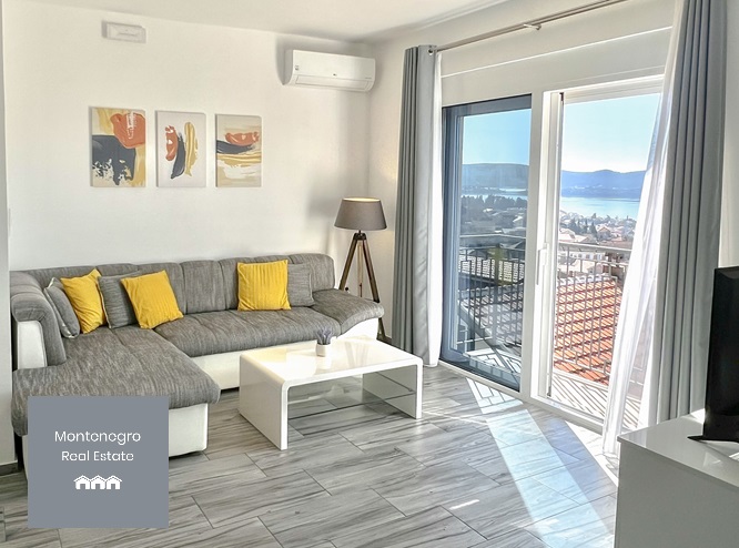 Apartment with sea view for sale (Tivat)