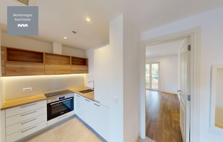 Apartment in Centrale for sale (Luštica Bay)