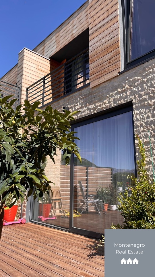 Townhouse for sale (Tivat)