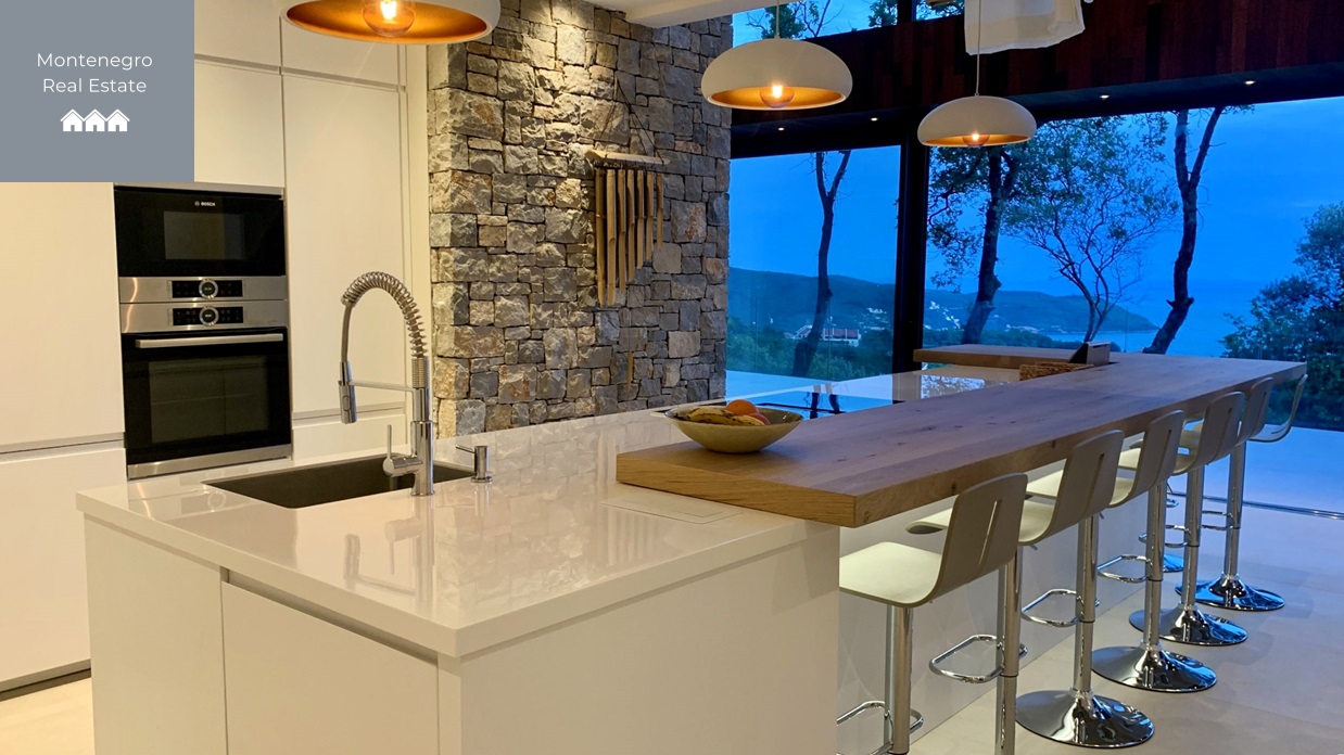 Luxury villa for sale (Herceg Novi)