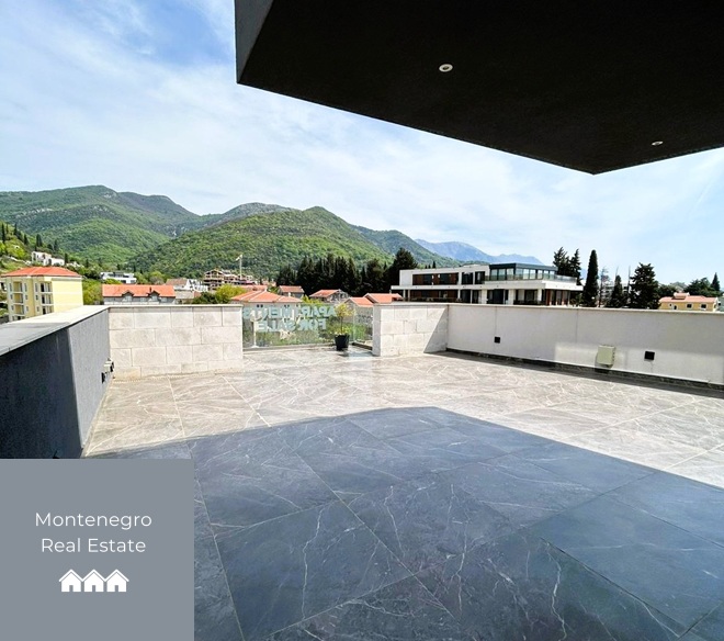 Luxury penthouse for sale (Tivat)