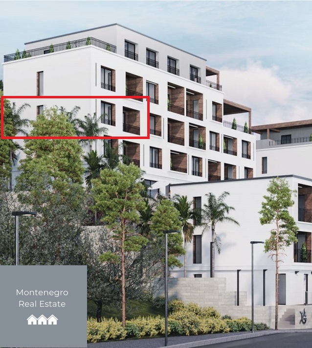 Sea view 2-bedroom apartment for sale (Tivat)