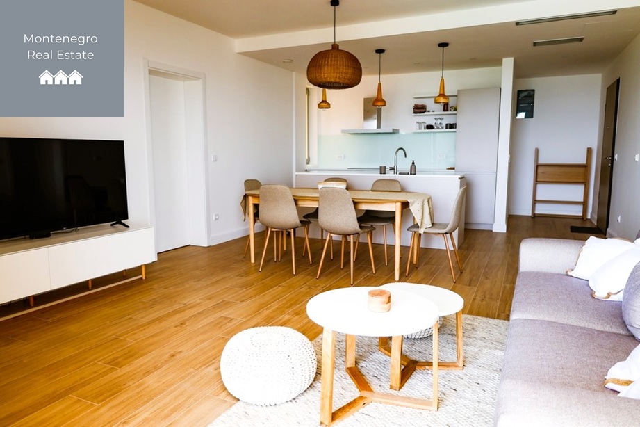 Apartment with seaview for sale (pool, Kavač)