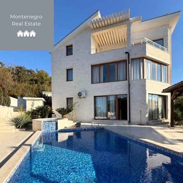 Hotel with apartments for sale (Herceg Novi)