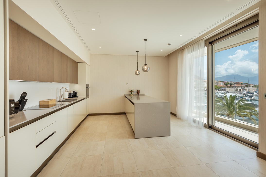 Duplex sea view apartment for sale (Portonovi)