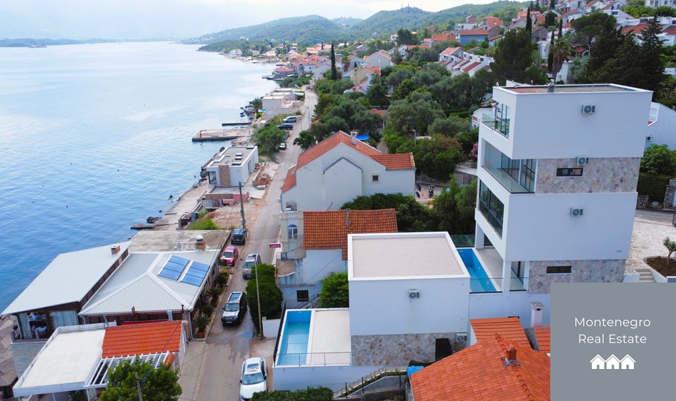 Sea view villa for sale (Tivat)