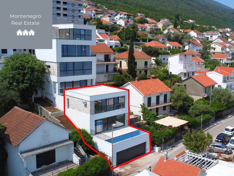 Sea view villa for sale (Tivat)