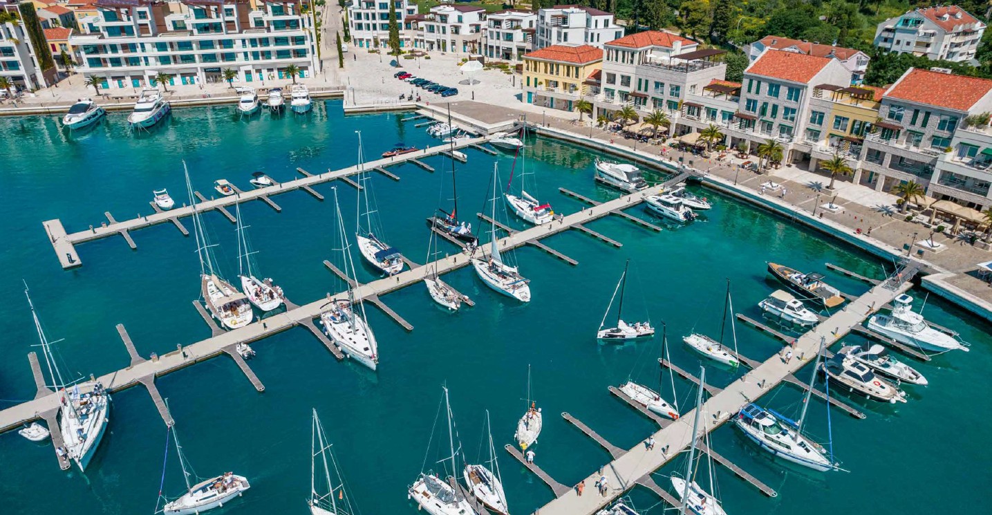 Sea view apartment for sale (Portonovi)