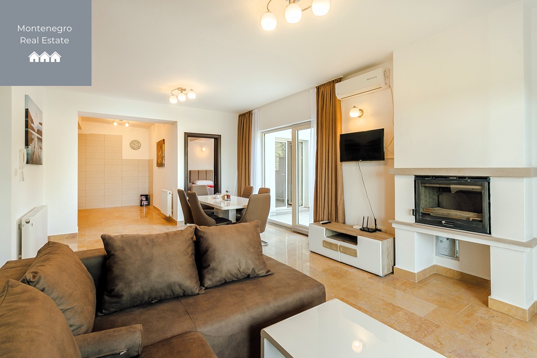 Sea view 2 BR apartment for sale (Kamenari)