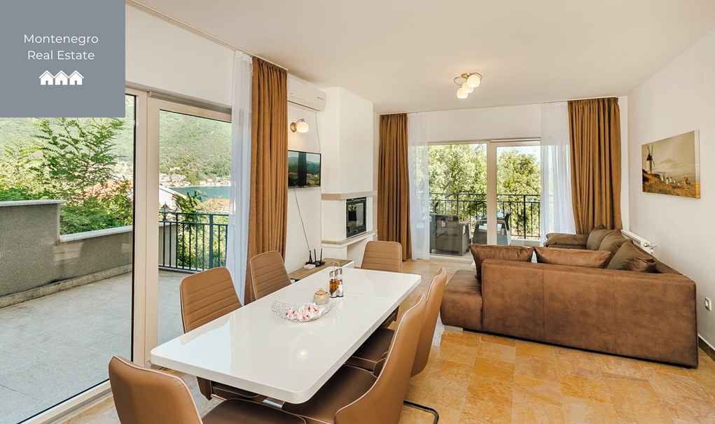 Sea view 2 BR apartment for sale (Kamenari)