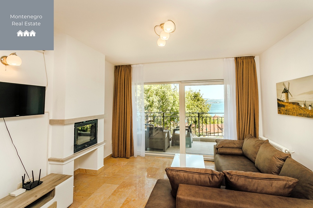 Sea view 2 BR apartment for sale (Kamenari)