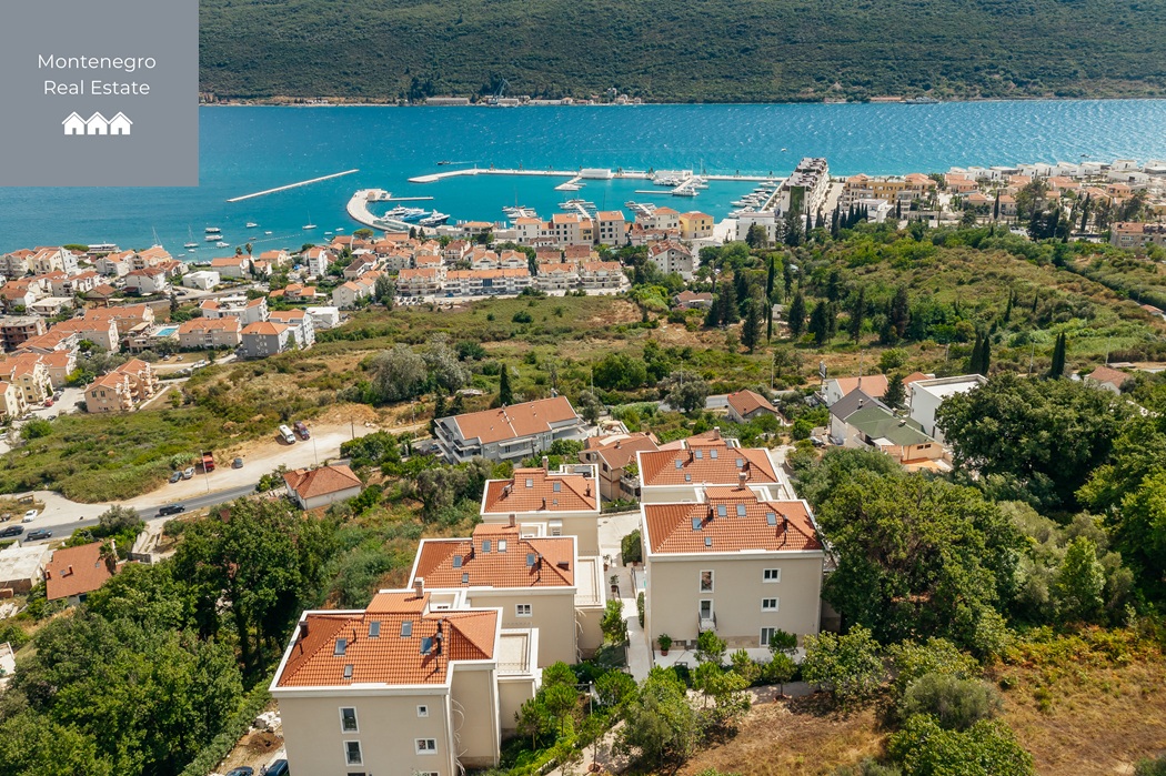 Sea view resort: apartments and villas for sale (Đenovići)