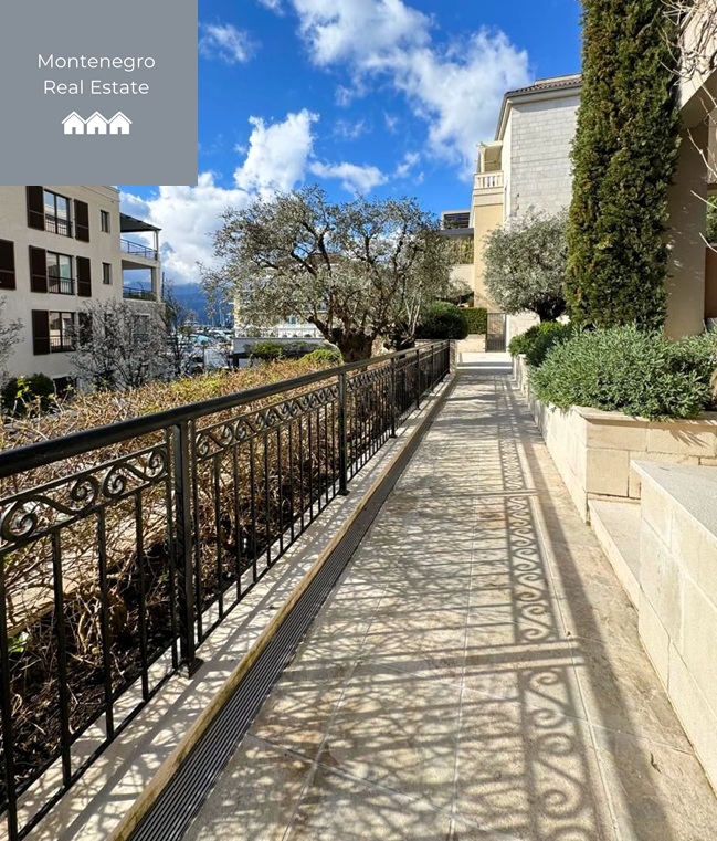 Duplex apartment in Porto Montenegro for sale (Tivat)