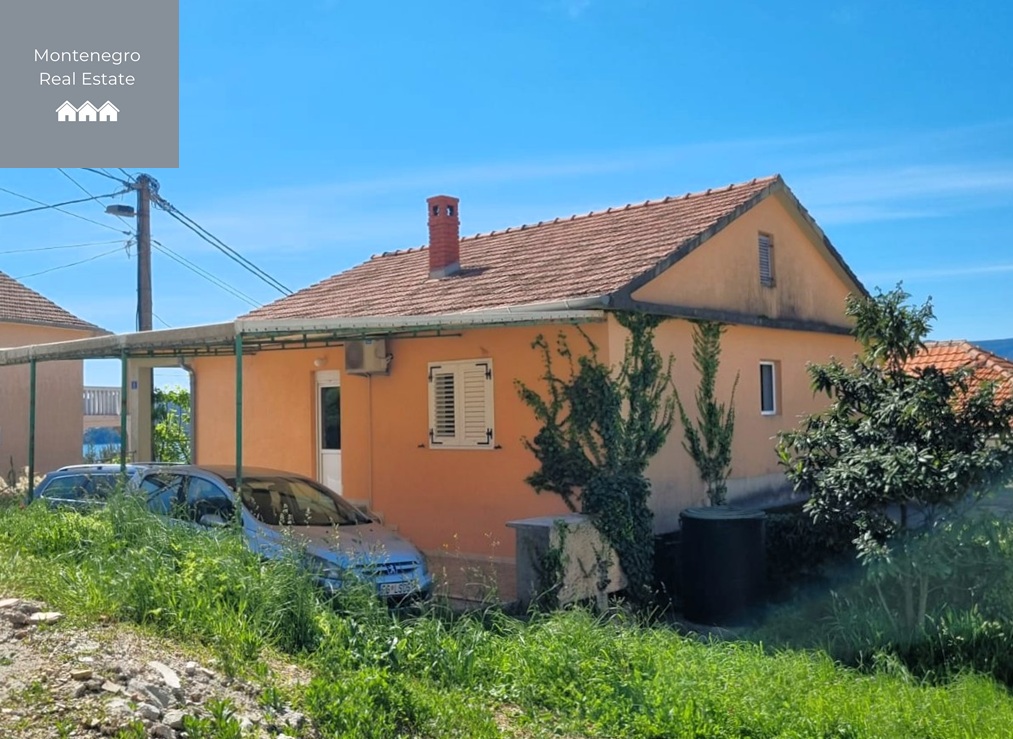 Sea view house for sale (Tivat)