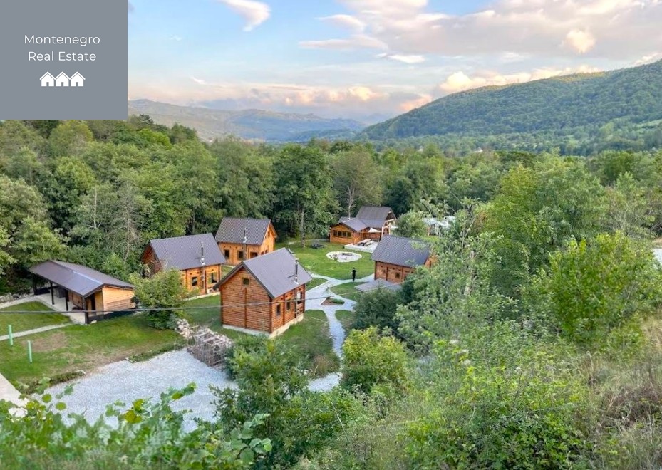 Campsite or mountain estate with optional stone house (Kolašin)