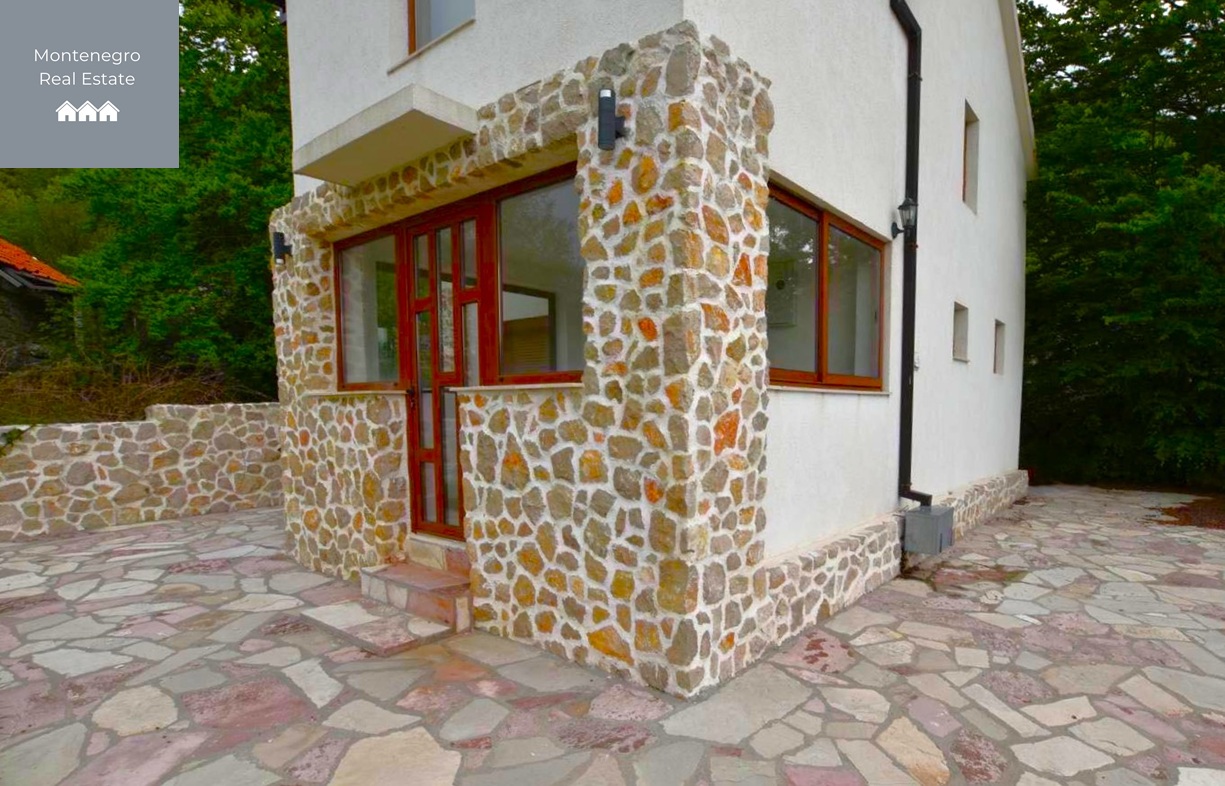Fabulous stone house(s) in the Vrbanj Mountains near Herceg Novi