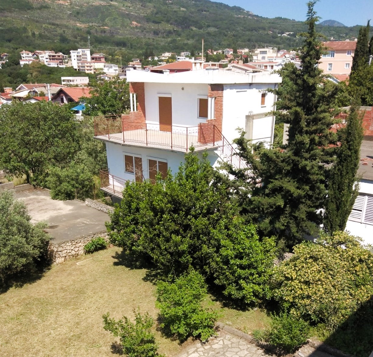 Sea view house in Dobra Voda