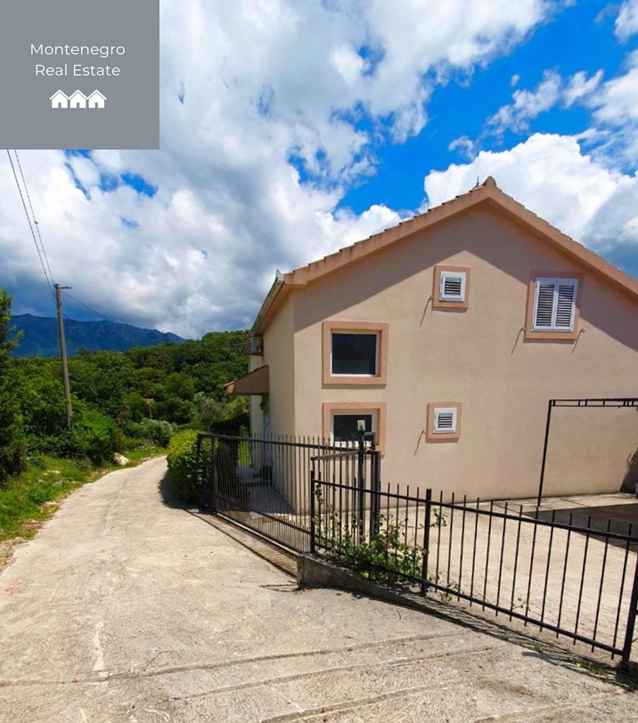 House with large garden in Pobrdje (Kotor)