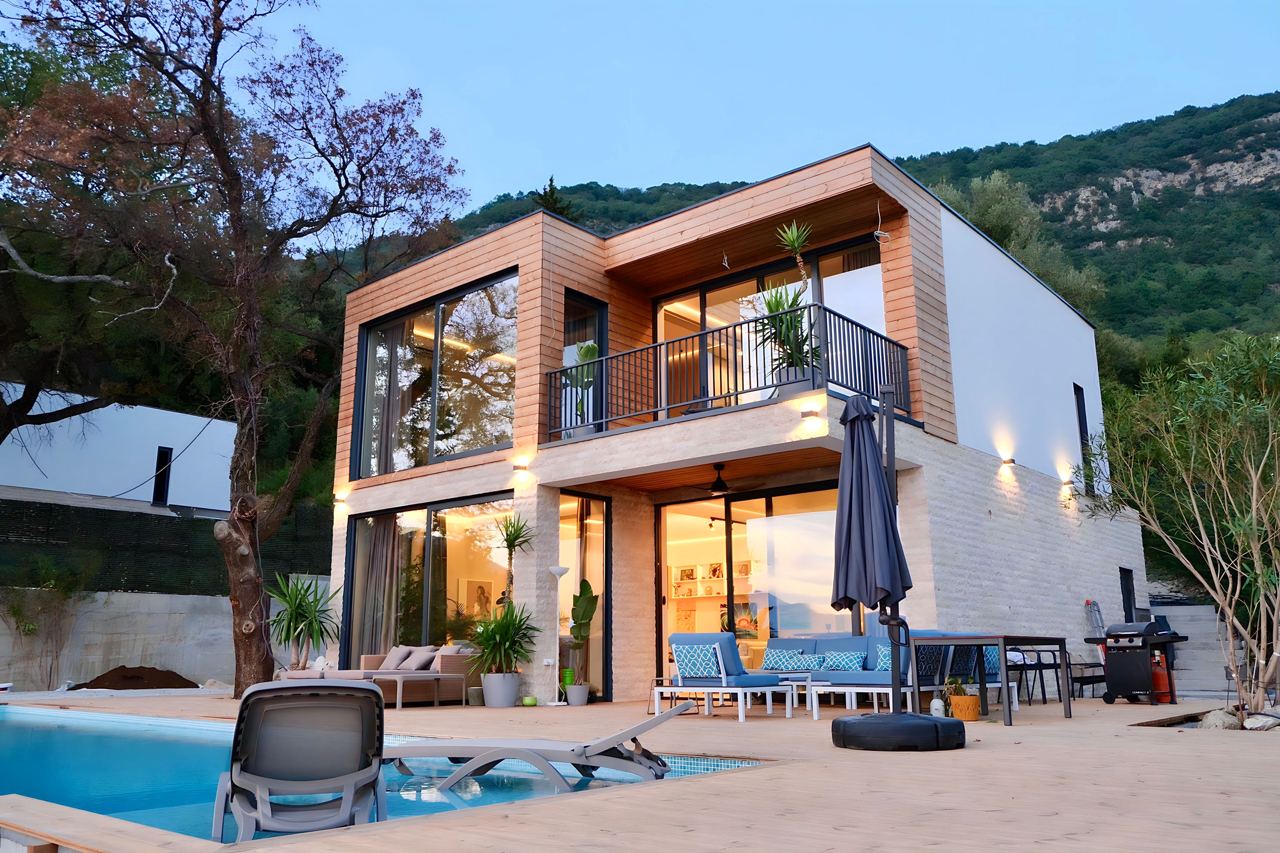 Exclusive sea view villas in Kavač (Tivat / Kotor)