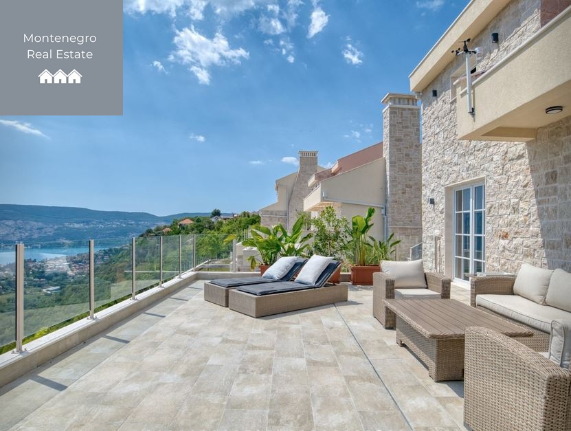 Hillside villa with panoramic views in Podi (Herceg Novi)