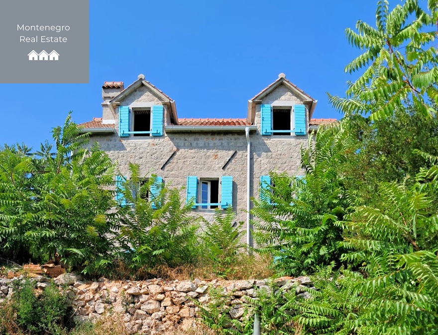 Charming stone house near the Adriatic Sea in Zagora (Kotor)