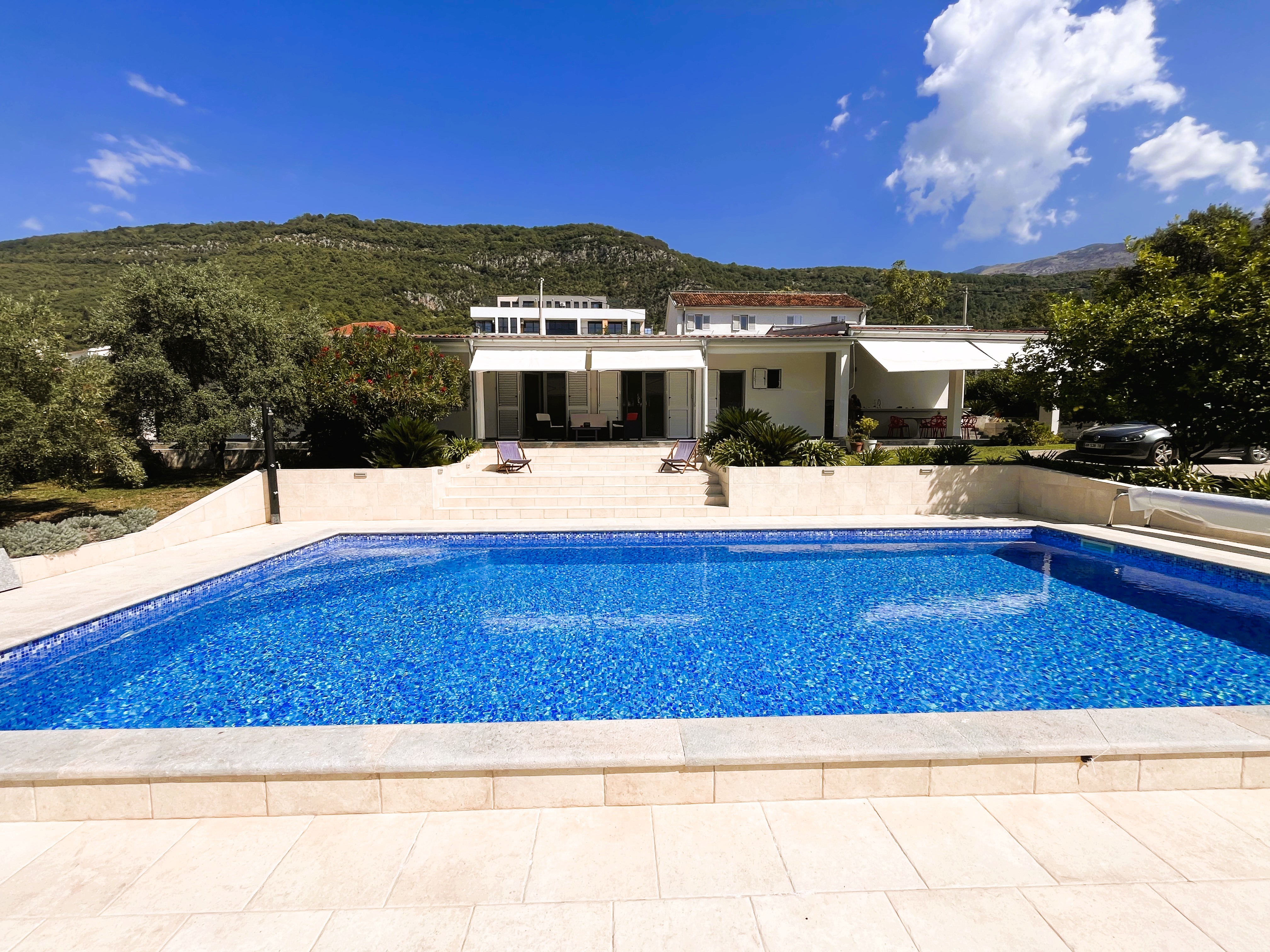 House in Kavac (Kotor / Tivat)