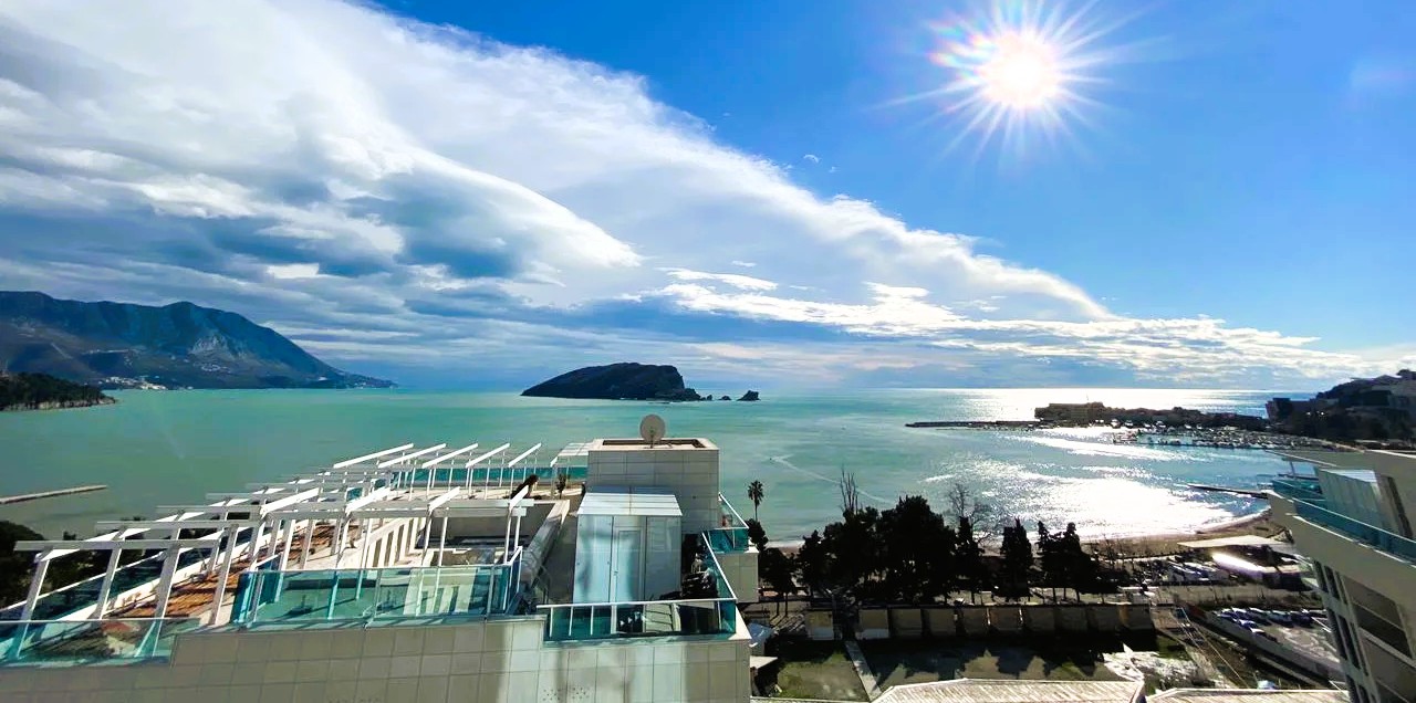 Exclusive apartment in Budva